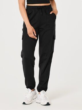 NWT-Hollister Gilly Hicks Black Cargo Jogger Pants sz XXL